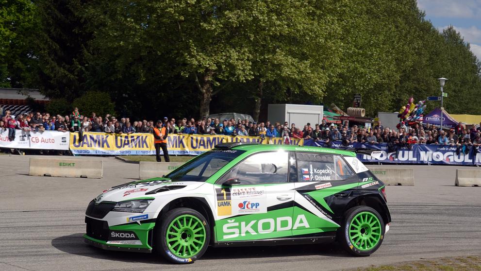 Jan Kopecký s novým vozem Škoda Fabia R5