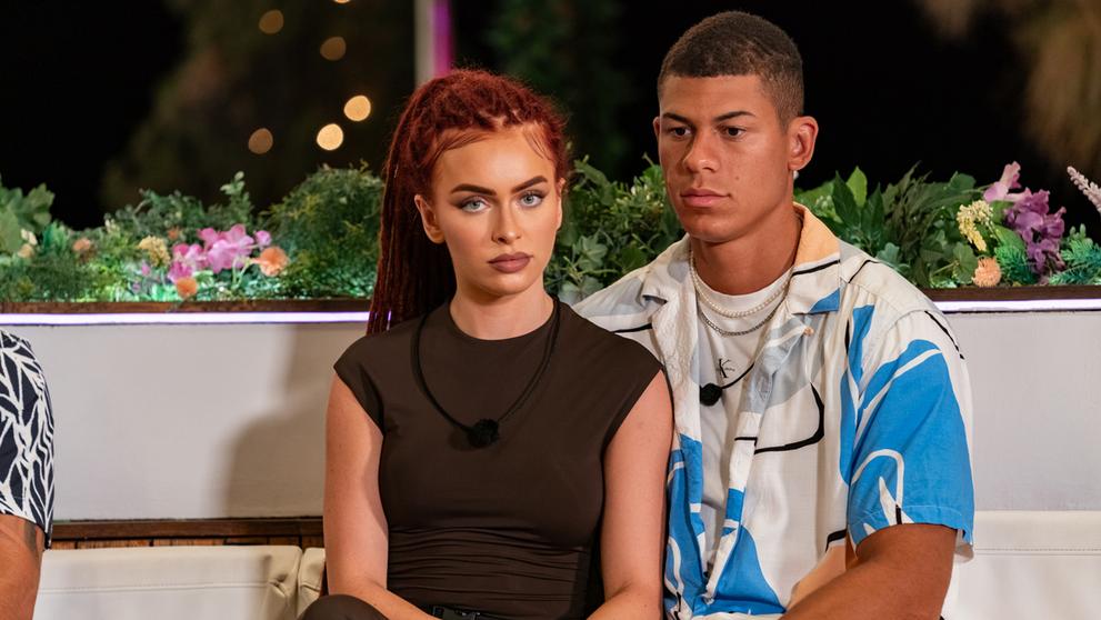 Love Island (1)