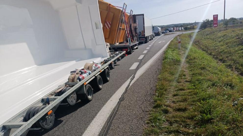 Dopravní zácpy na hranicích