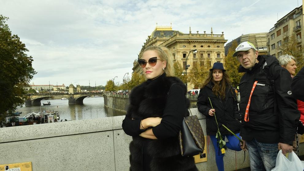 Dominika Myslivcová se přišel rozloučit Karlem Gottem