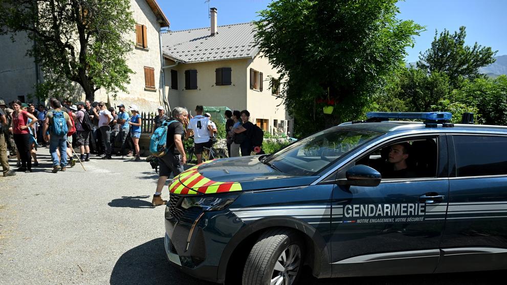 Pátrací akce po Emilkovi ve francouzských Alpách (3)