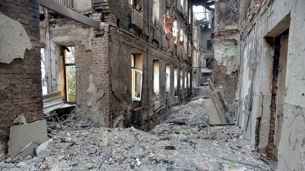 Škola zničená v důsledku boje na na Ukrajině (3)