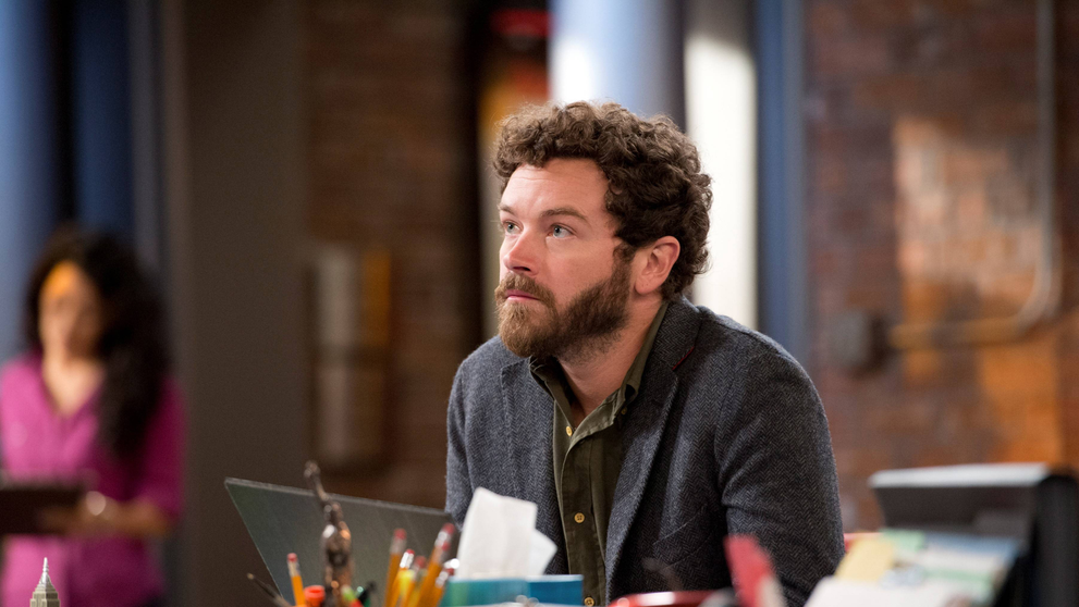 Danny Masterson v seriálu Muži sobě, 2018 (3)