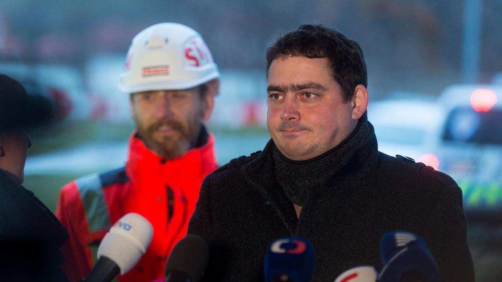 Brífink ke zřícené lávce v Troji - 12