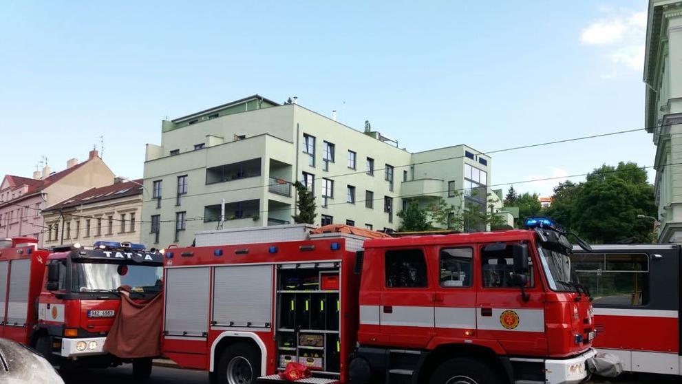 Ženu srazila tramvaj na Bělohorské - 1