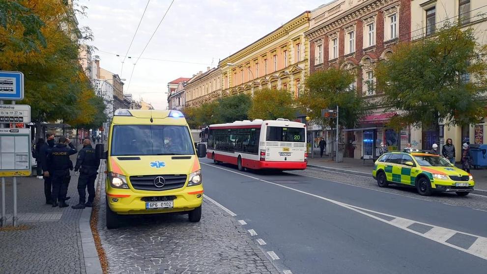 Napadení a zranění muže v centru Plzně (3)