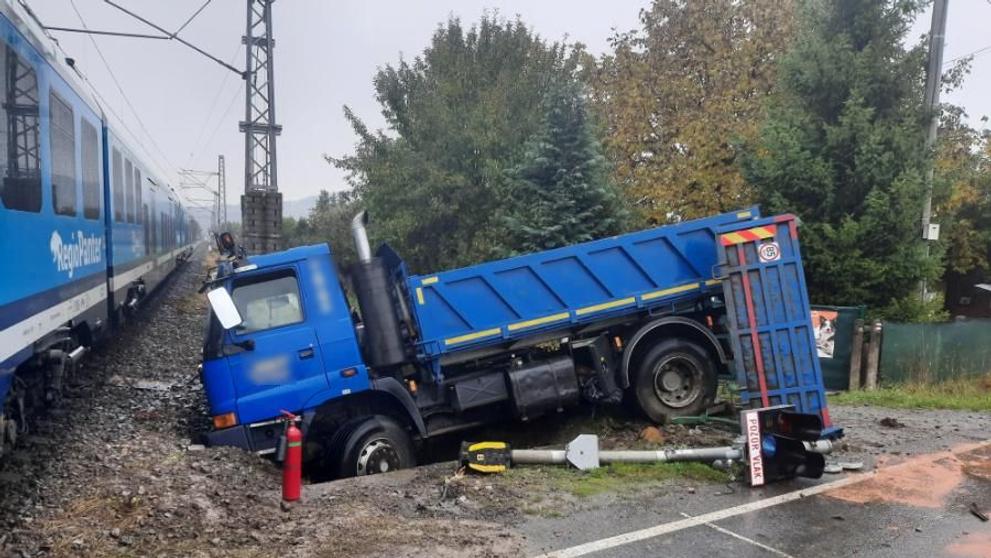 Srážka vlaku s vozidlem v Šumperku (4)