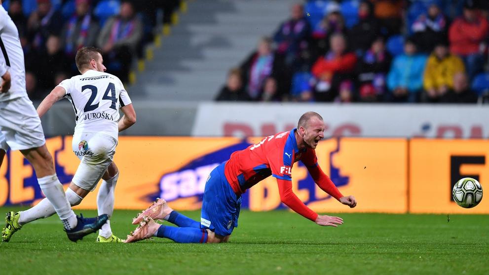 Michael Krmenčík vybojoval pro Plzeň penaltu
