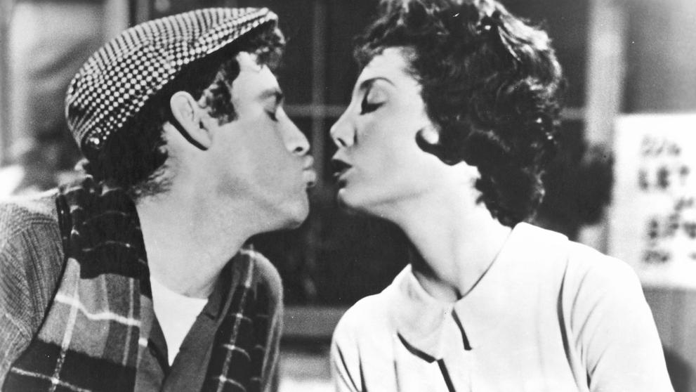 Jonathan Haze a Jackie Josephová ve filmu Malý obchod hrůz, 1960
