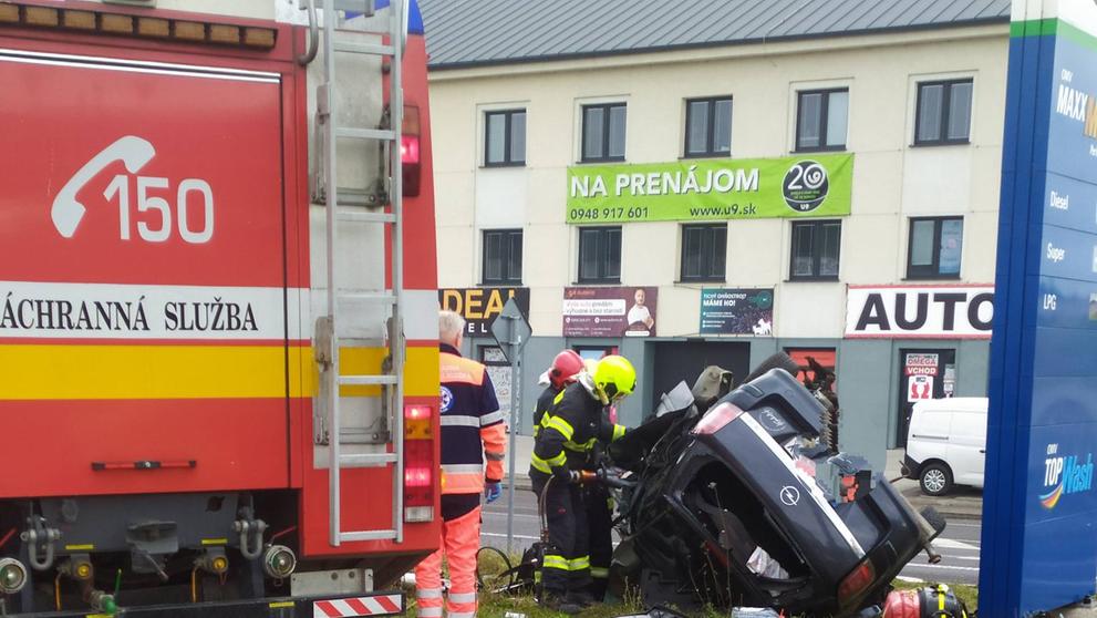 Dopravní nehoda při vjezdu do Prievidze