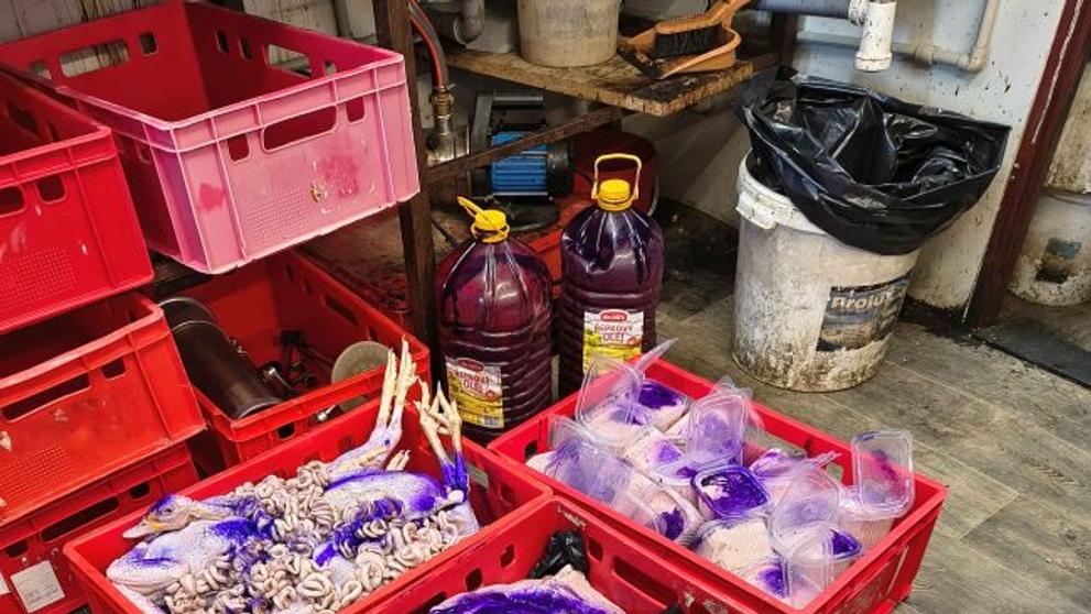 Živočišné produkty znehodnocené obarvením
