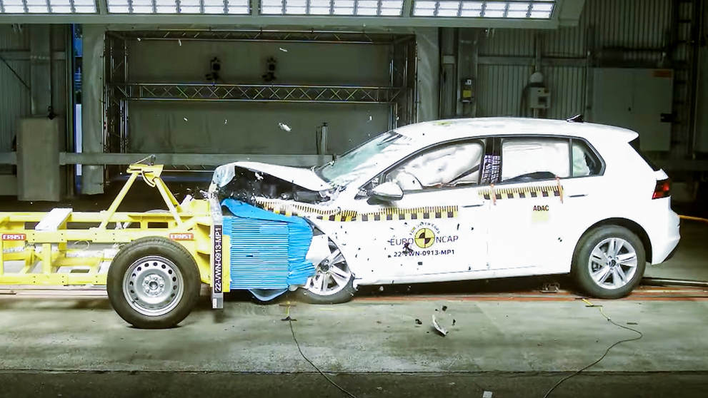 VW Golf VIII v testech Euro NCAP