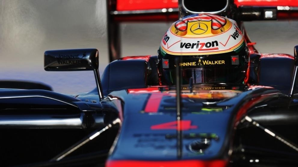 Hamilton a Vettel přilby - 1