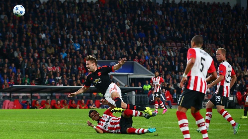 Hrůzné zranění Shawa z Manchesteru United - 4