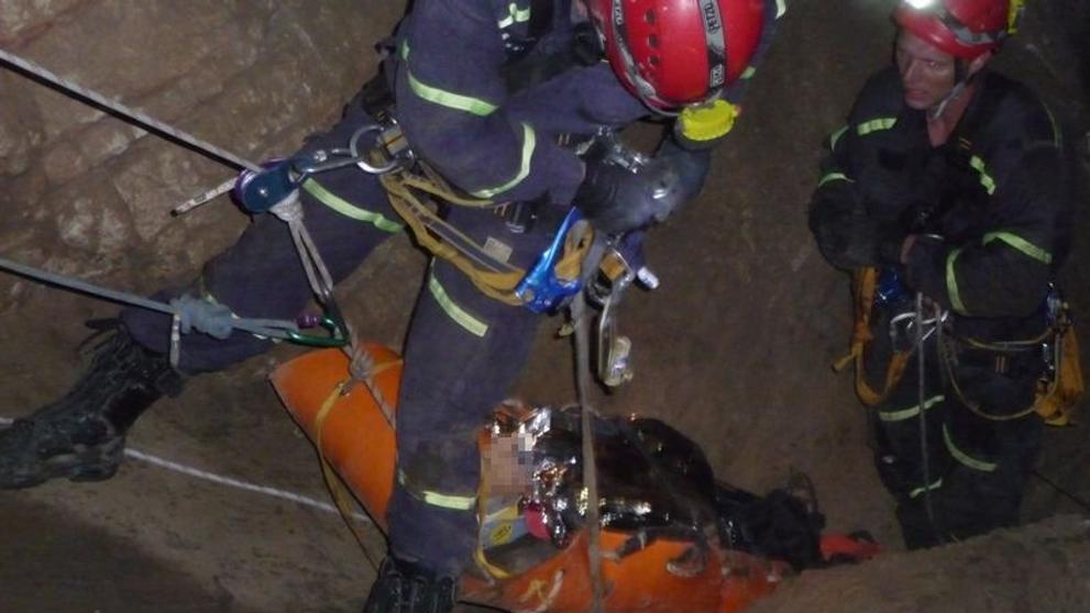 Záchrana muže uvězněného čtyři dny v jeskyni na Berounsku-3