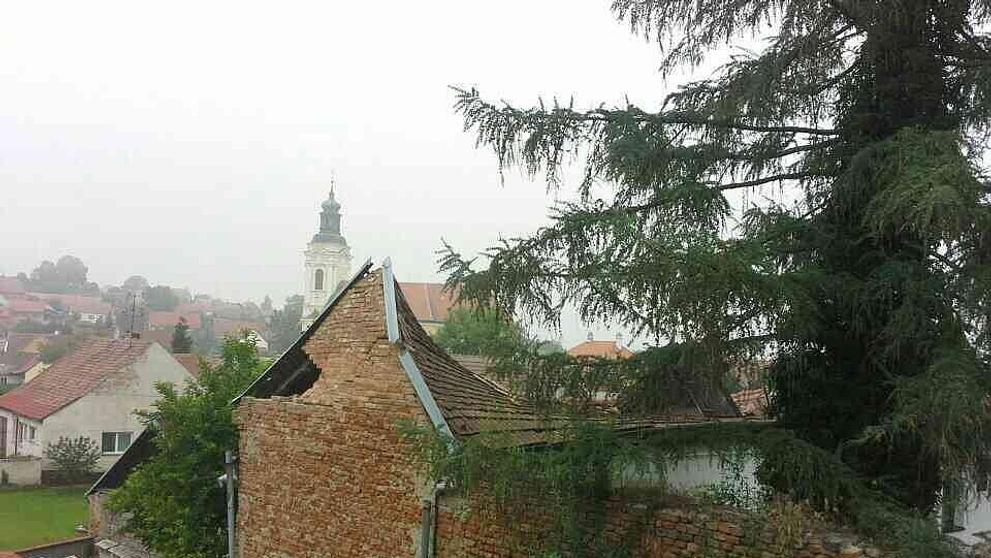 Domu Masaryka se propadla střecha - 4