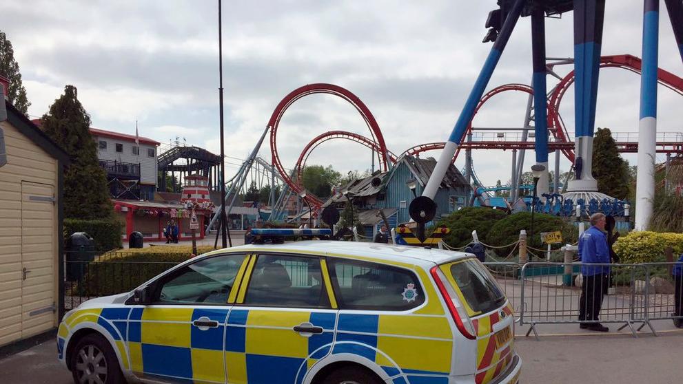 V zábavním parku Drayton Manor zemřela dívka, poté co spadle z atrakce do vody - 3