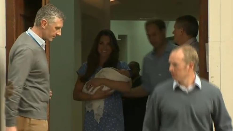 Kate a William ukázali prince z Cambridge - 3