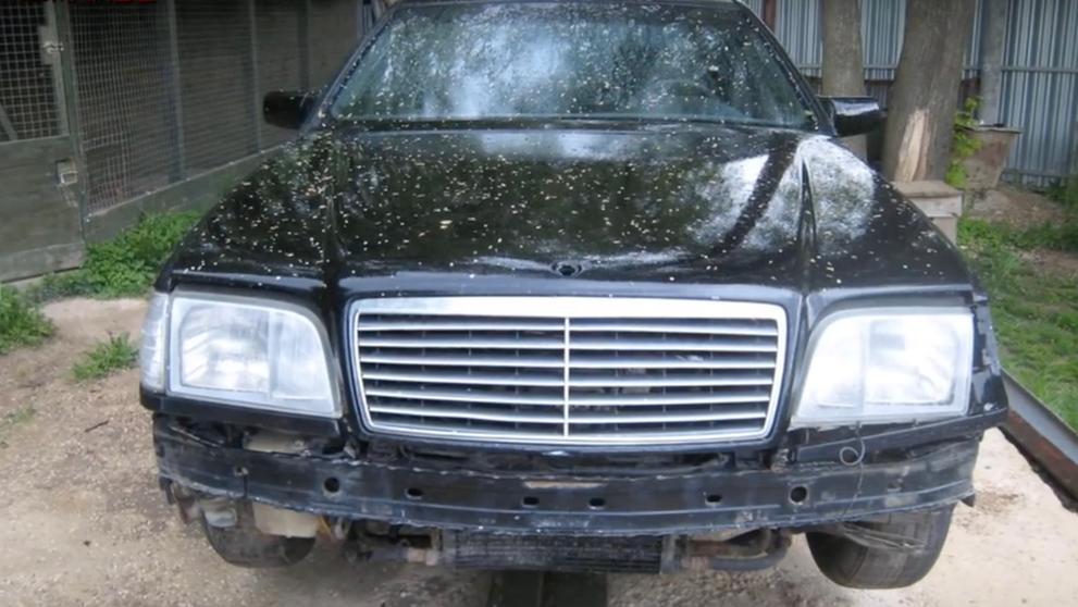 Kříženec mercedesu a vojenského náklaďáku GAZ - 13