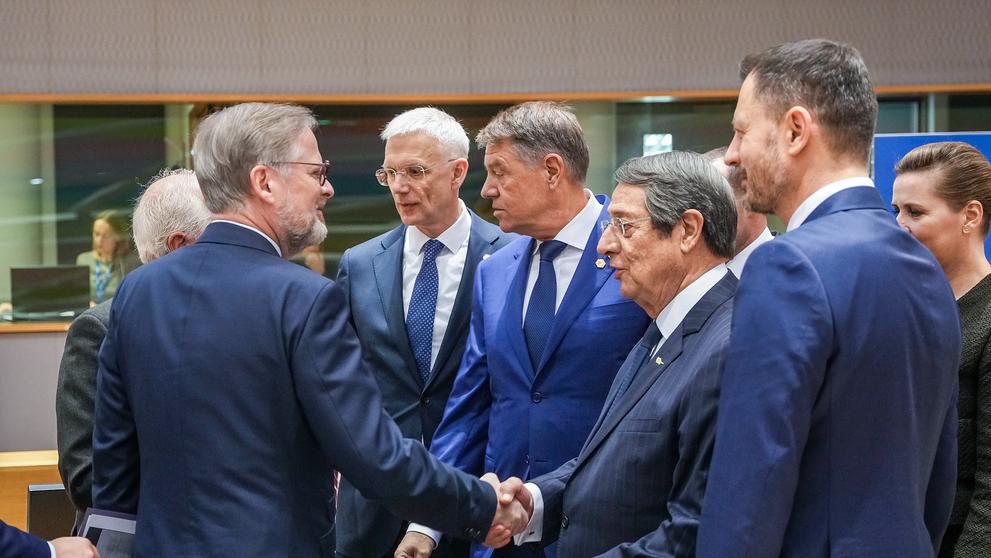 V Bruselu začalo zasedání Evropské rady (4)