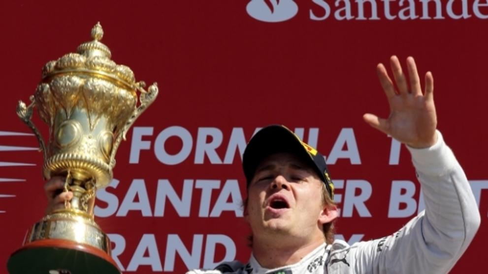 Nico Rosberg slaví vítězství v britské Grand Prix - 4