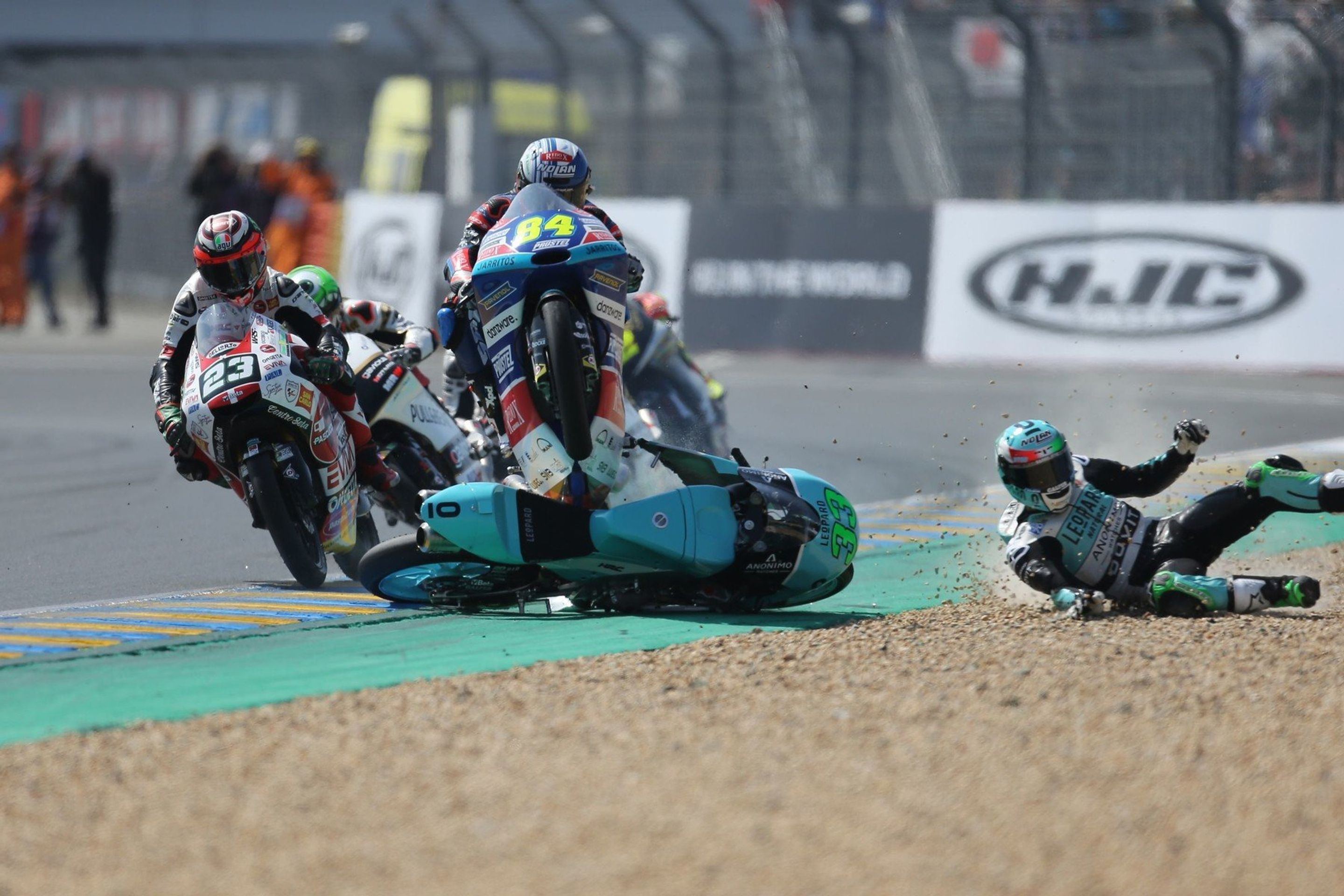 Jakub Kornfeil - GALERIE: Úchvatný let Jakuba Kornfeila v Le Mans (2/5)
