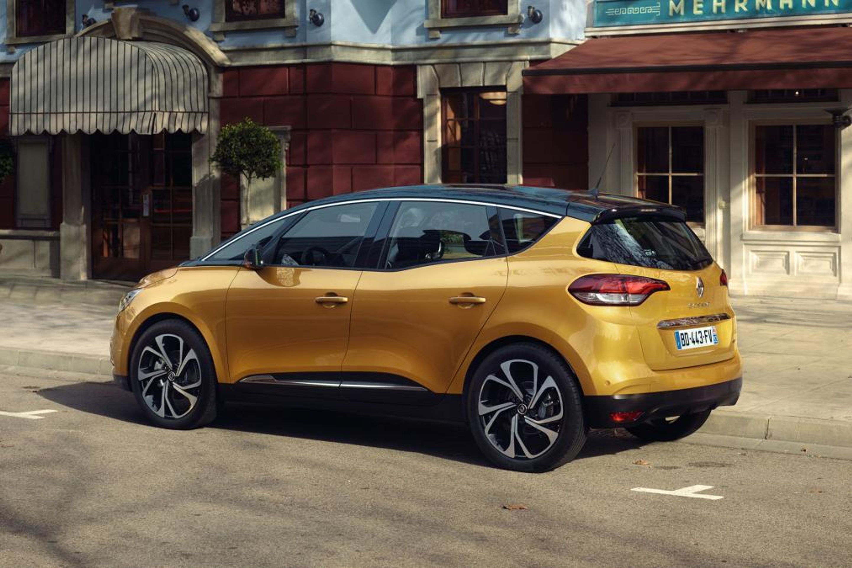 Renault Scénic a Grand Scénic - 21 - GALERIE: Renault Scénic a Grand Scénic (8/14)