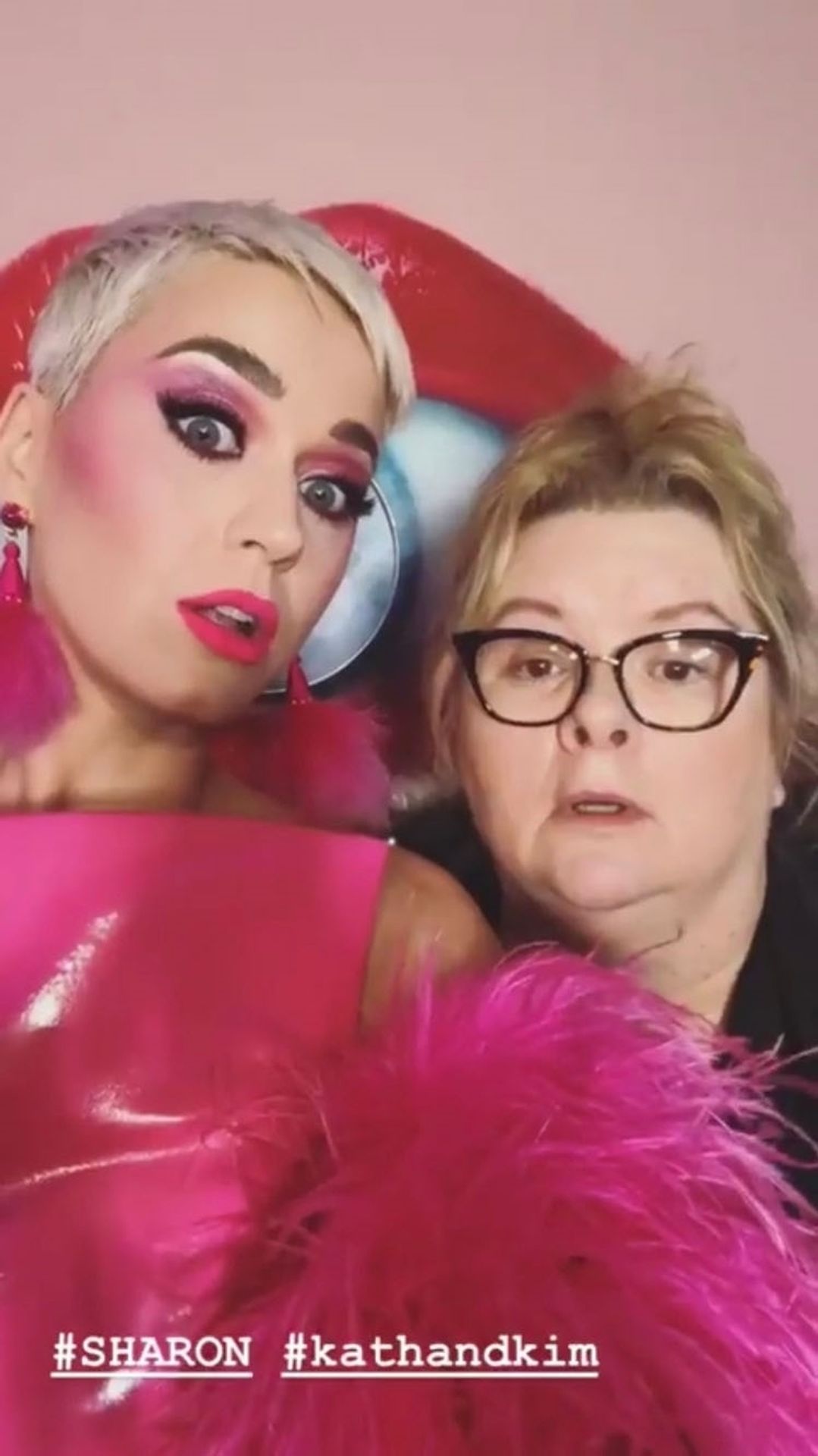 Katy Perry a Magda Szubanskiová, 5. 8. 2018 - Magda Szubanskiová (5/6)