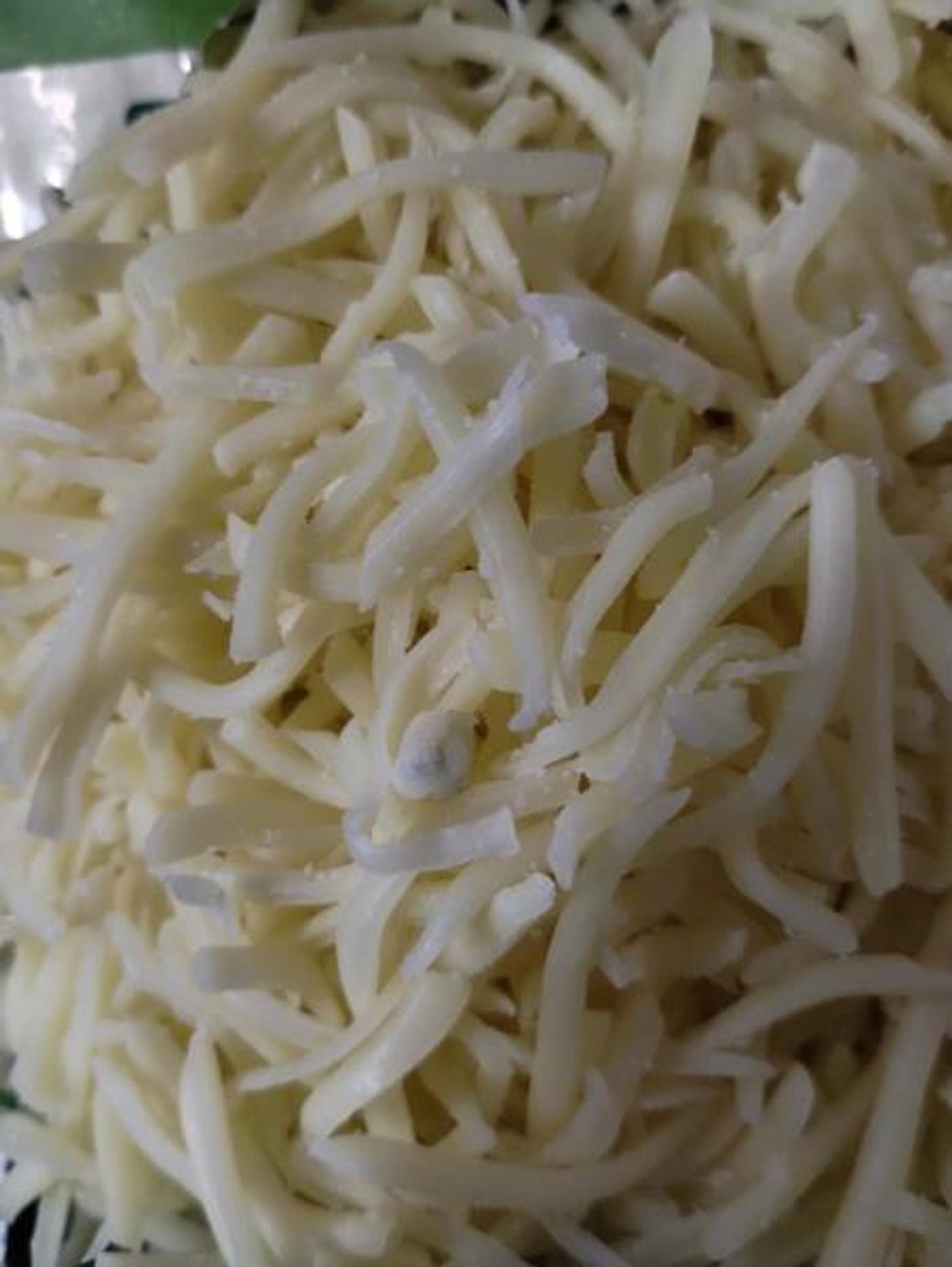 Strouhaný sýr 150 g - Závadné potraviny (3/6)