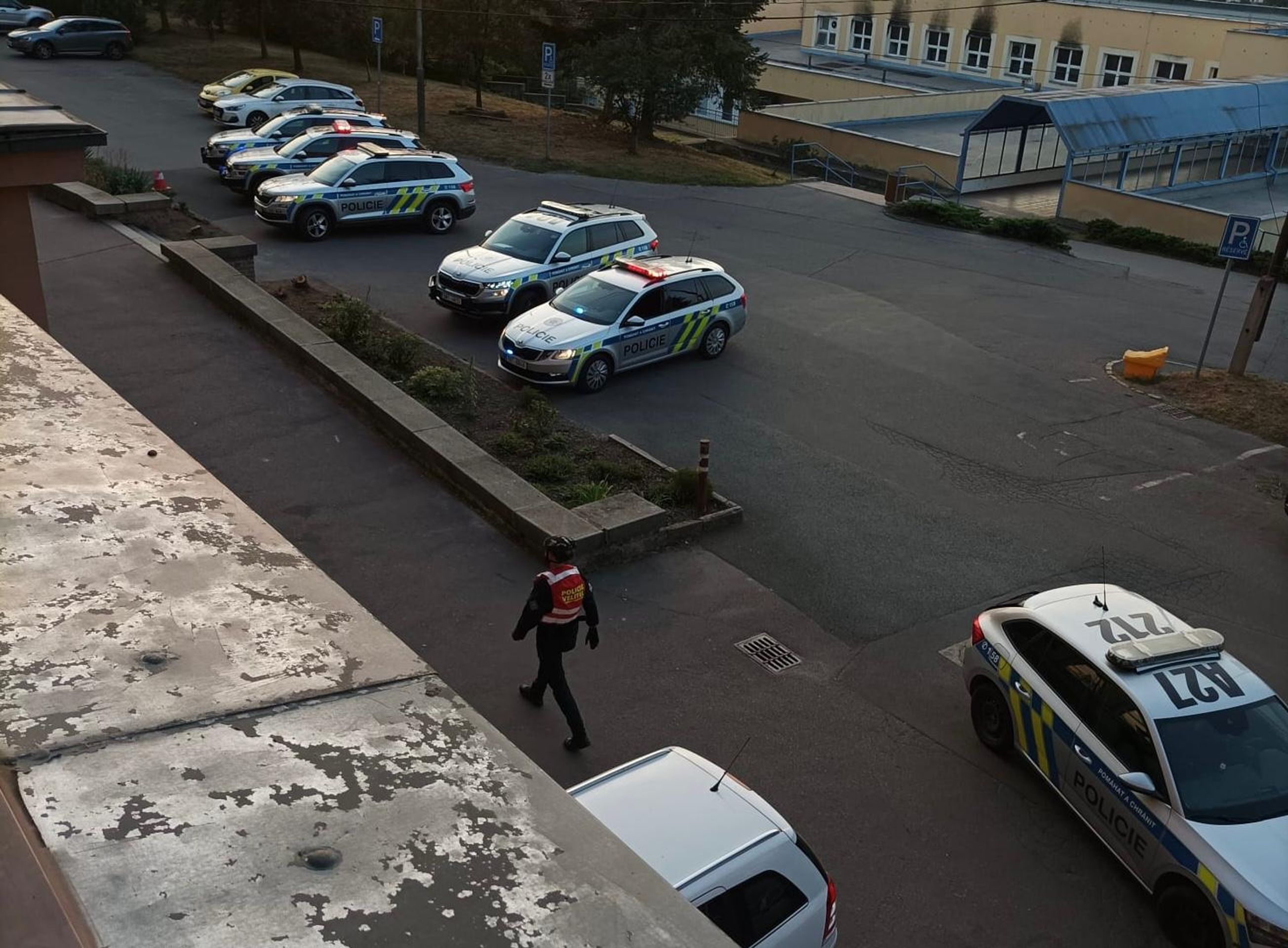 Zásah policie v pražských nemocnicích - Zásah policie v pražských nemocnicích (2/3)