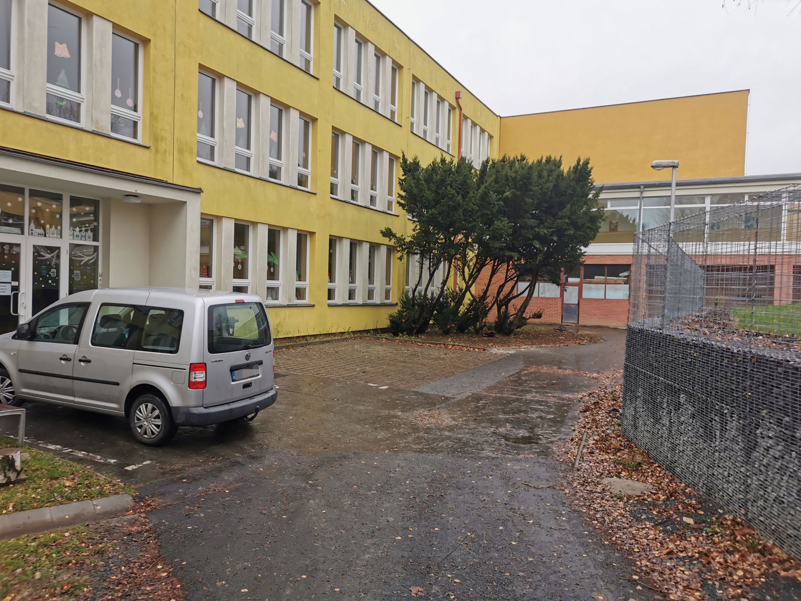 Základní škola a Praktická škola Čtverka, Uherský Brod - Areál škol v Uherském Brodě (5/10)
