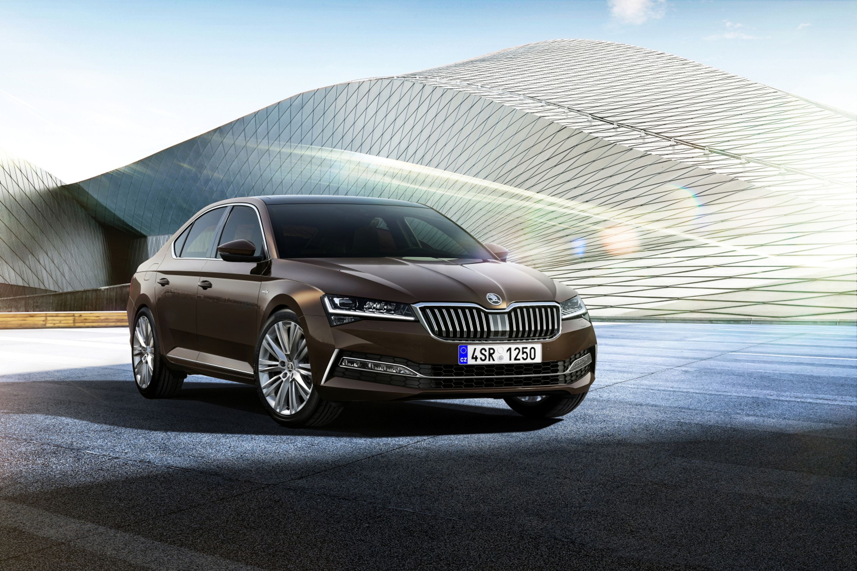 Modernizovaná Škoda Superb - 6 - Fotogalerie: Modernizovaná Škoda Superb (6/25)