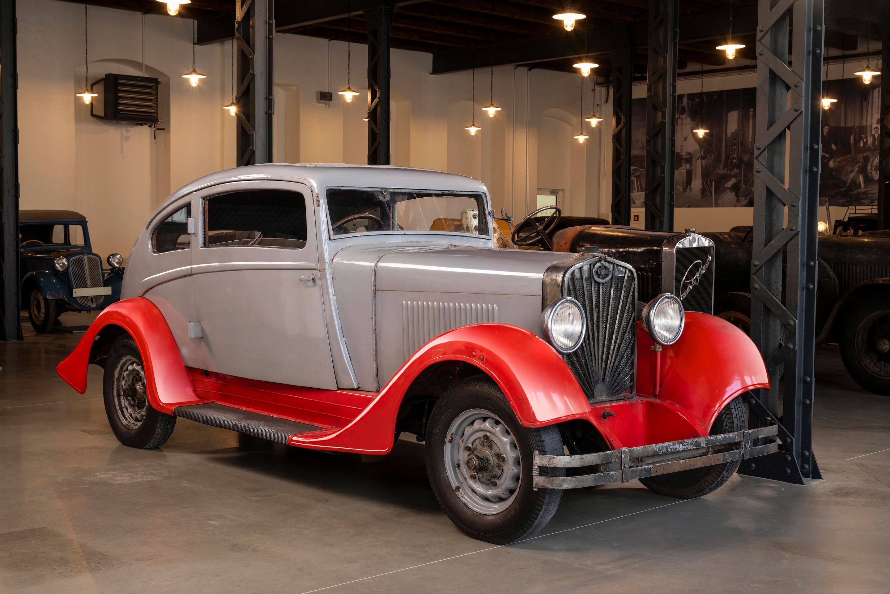 Unikátní historické vozy v nové expozici Škoda Muzea - Škoda Muzeum ukáže unikátní historické vozy před renovací (41/48)