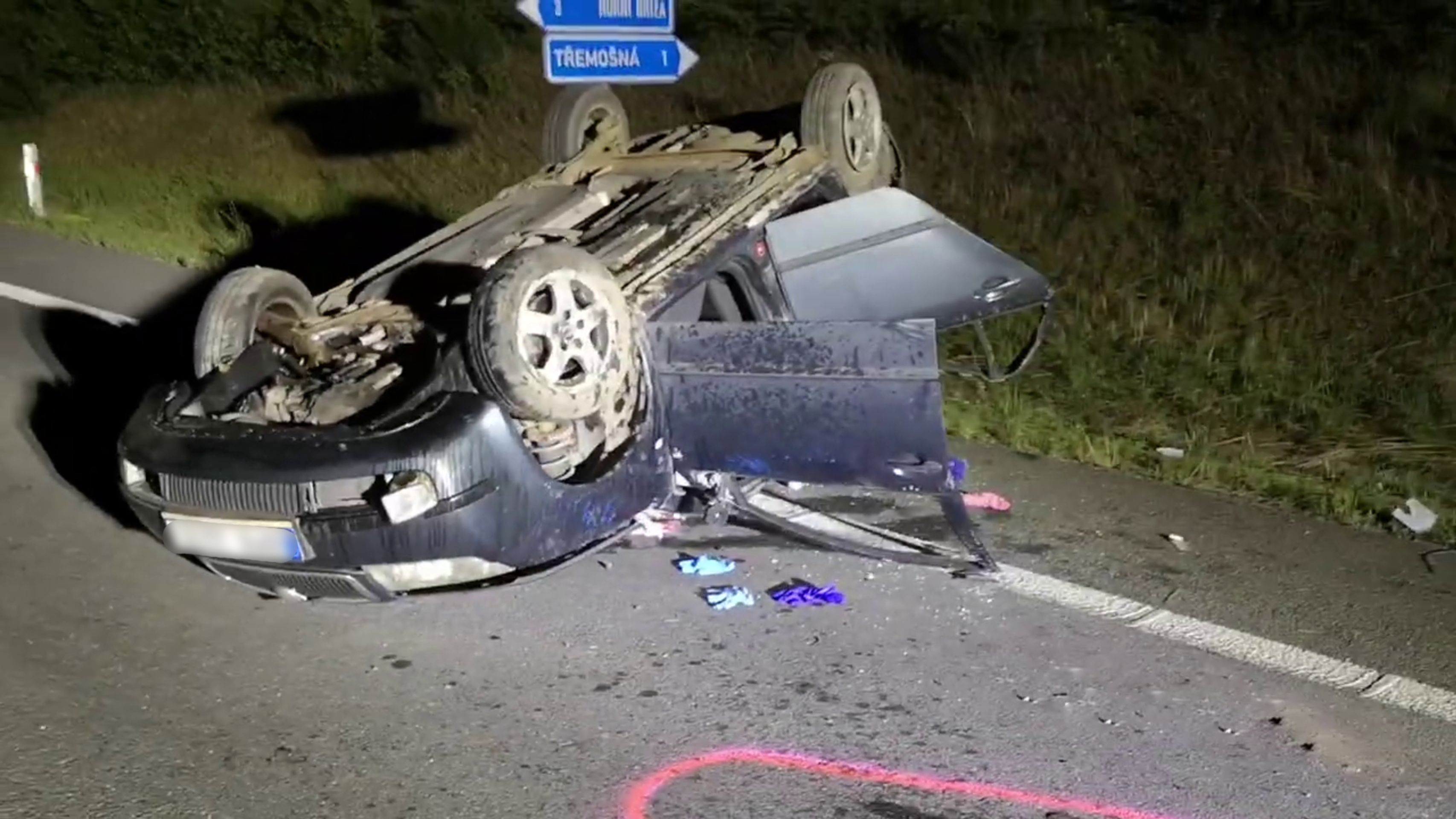 Tragická nehoda vozu s mladou rodinou - Tragická nehoda na Plzeňsku (5/6)