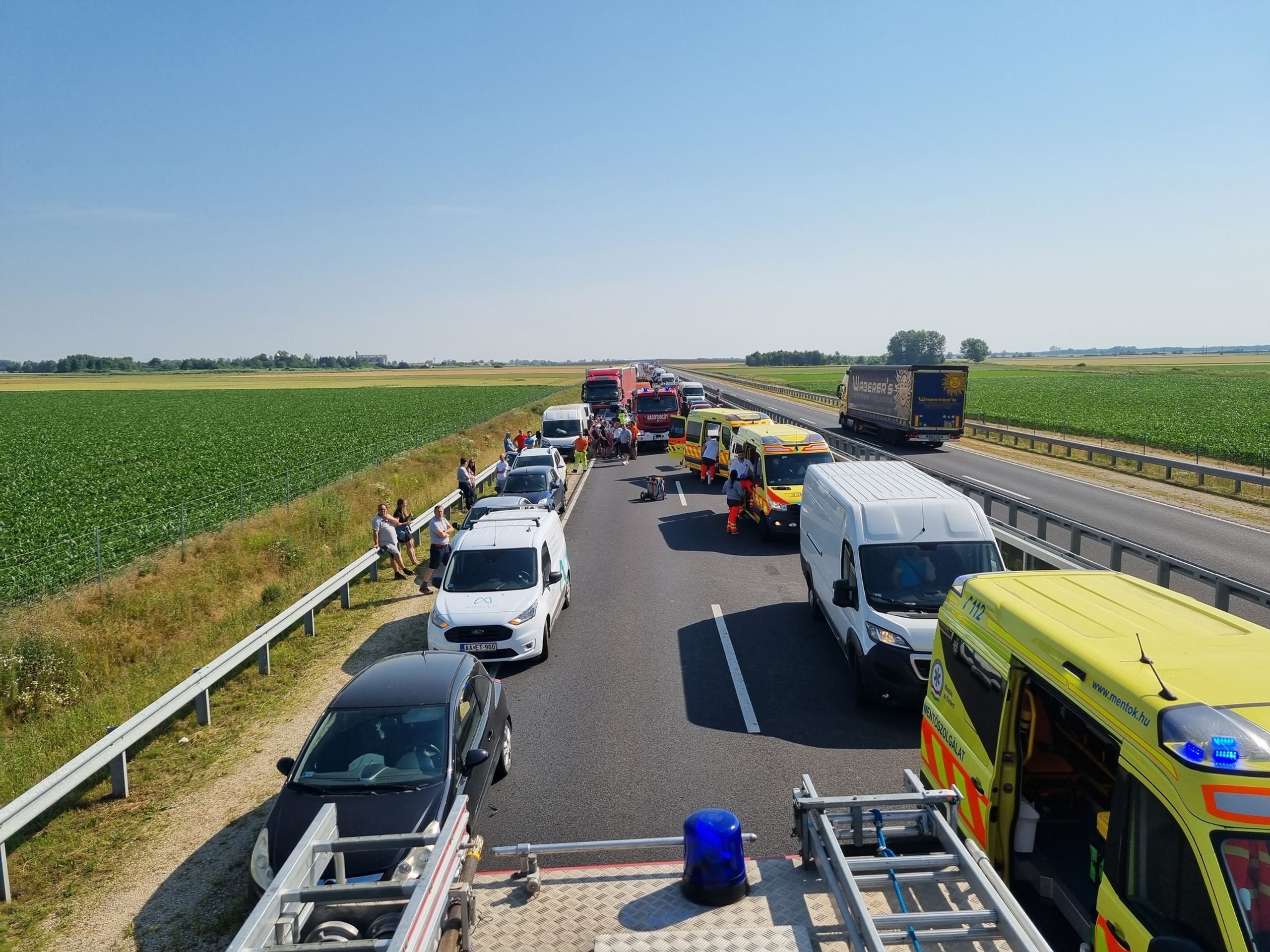 Polská rodina zemřela na cestě na dovolenou - Tragická nehoda polské rodiny (2/5)