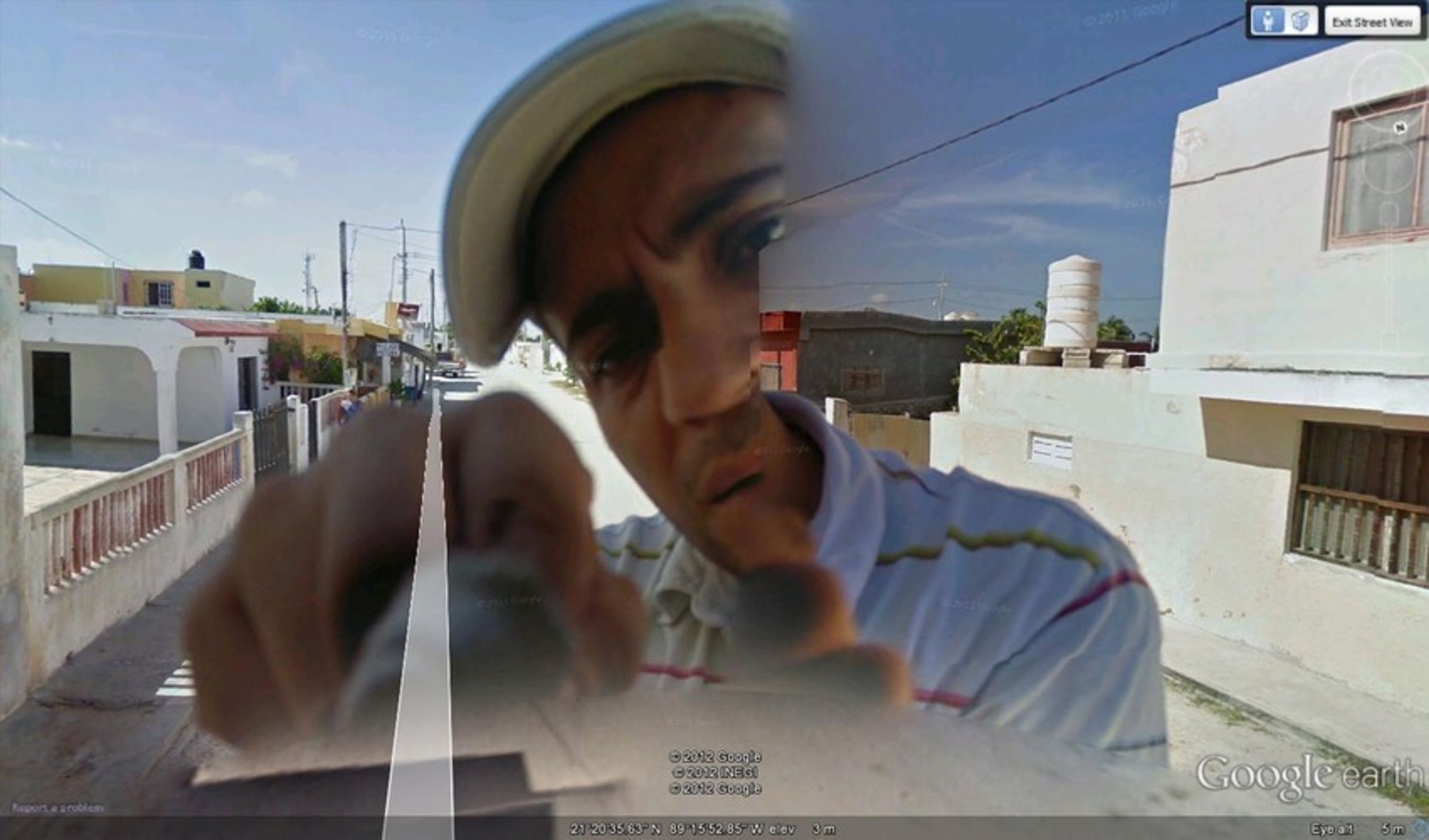 Další kuriozity z Google Street View - 8 - GALERIE: 40 nejzajímavějších fotek na Googlu (7/39)