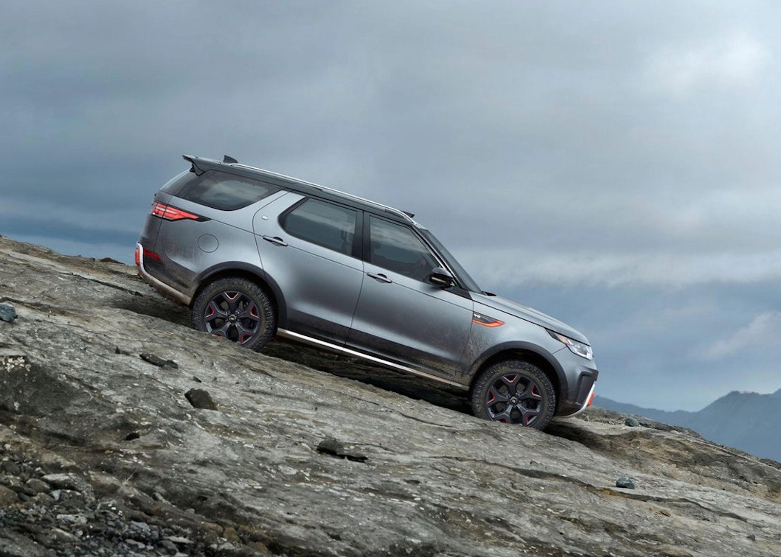 Land Rover - 15 - FOTOGALERIE: Land Rover Discovery SVX (14/14)