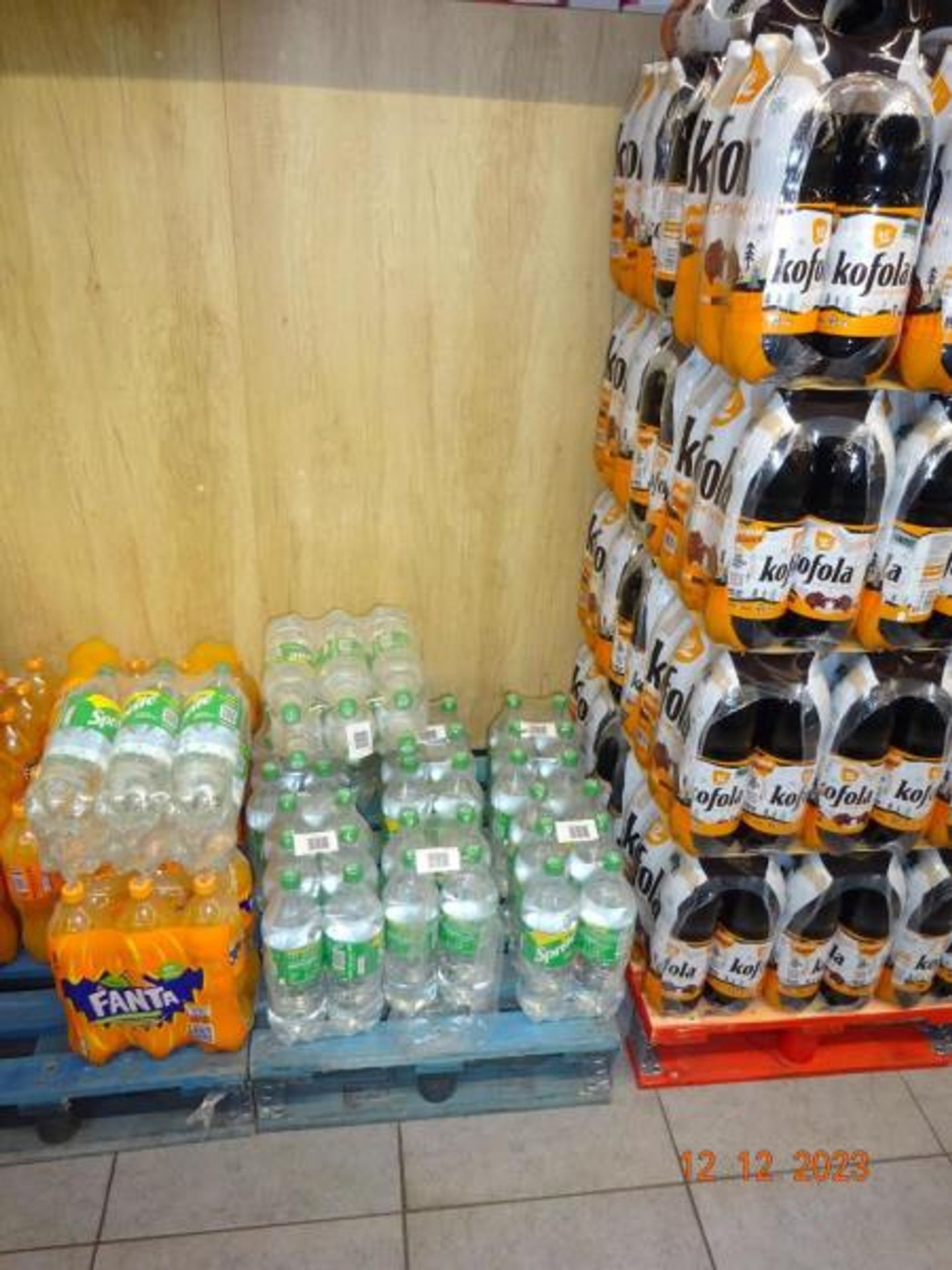 Uzavřená prodejna Penny Marketu ve Vrchlabí - Uzavřená prodejna na Trutnovsku (4/10)