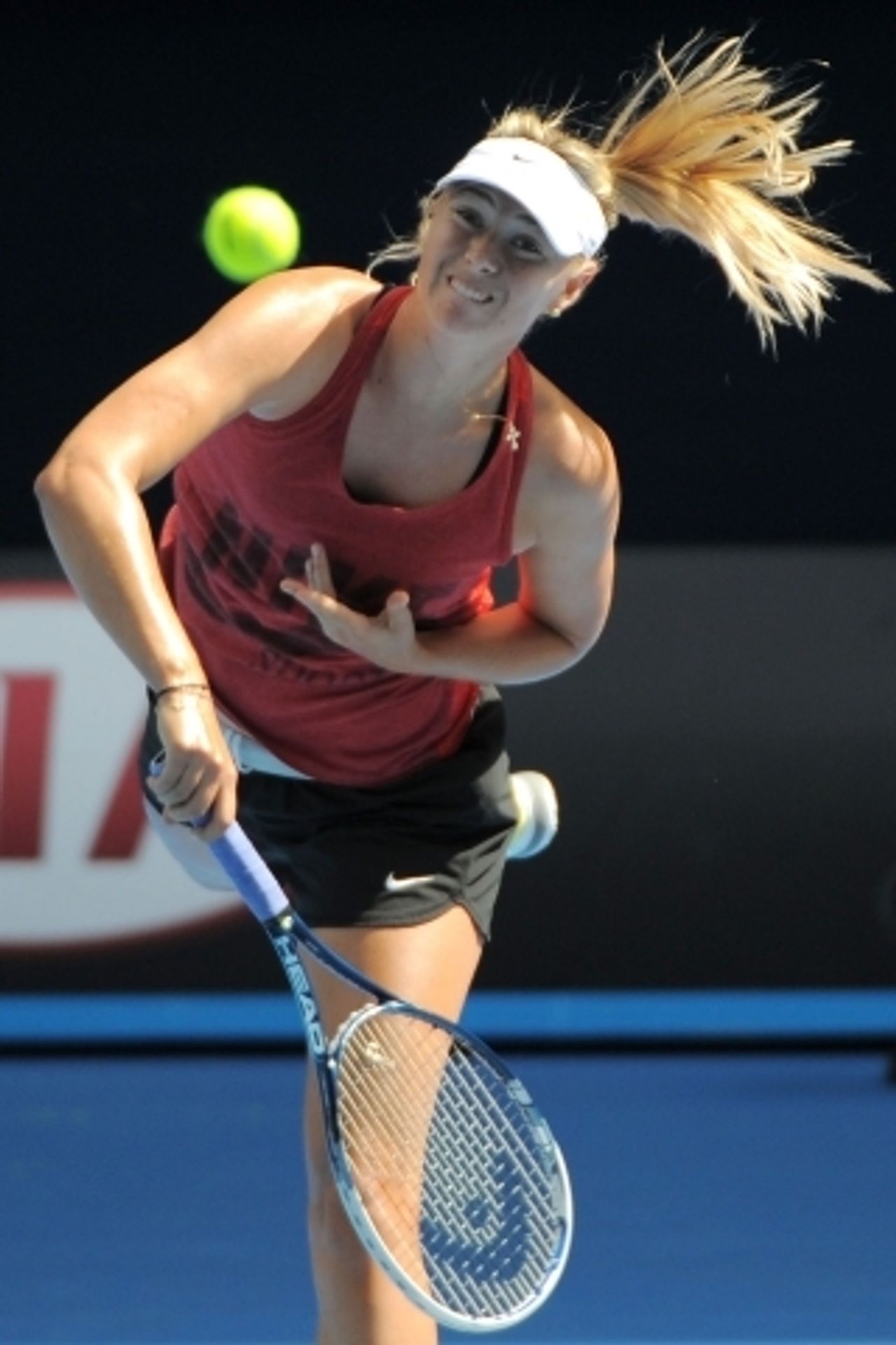 Šarapovová a její bonbóny Sugarpova - 10 - GALERIE: Šarapovová propaguje v Austrálii své bonbóny (2/13)