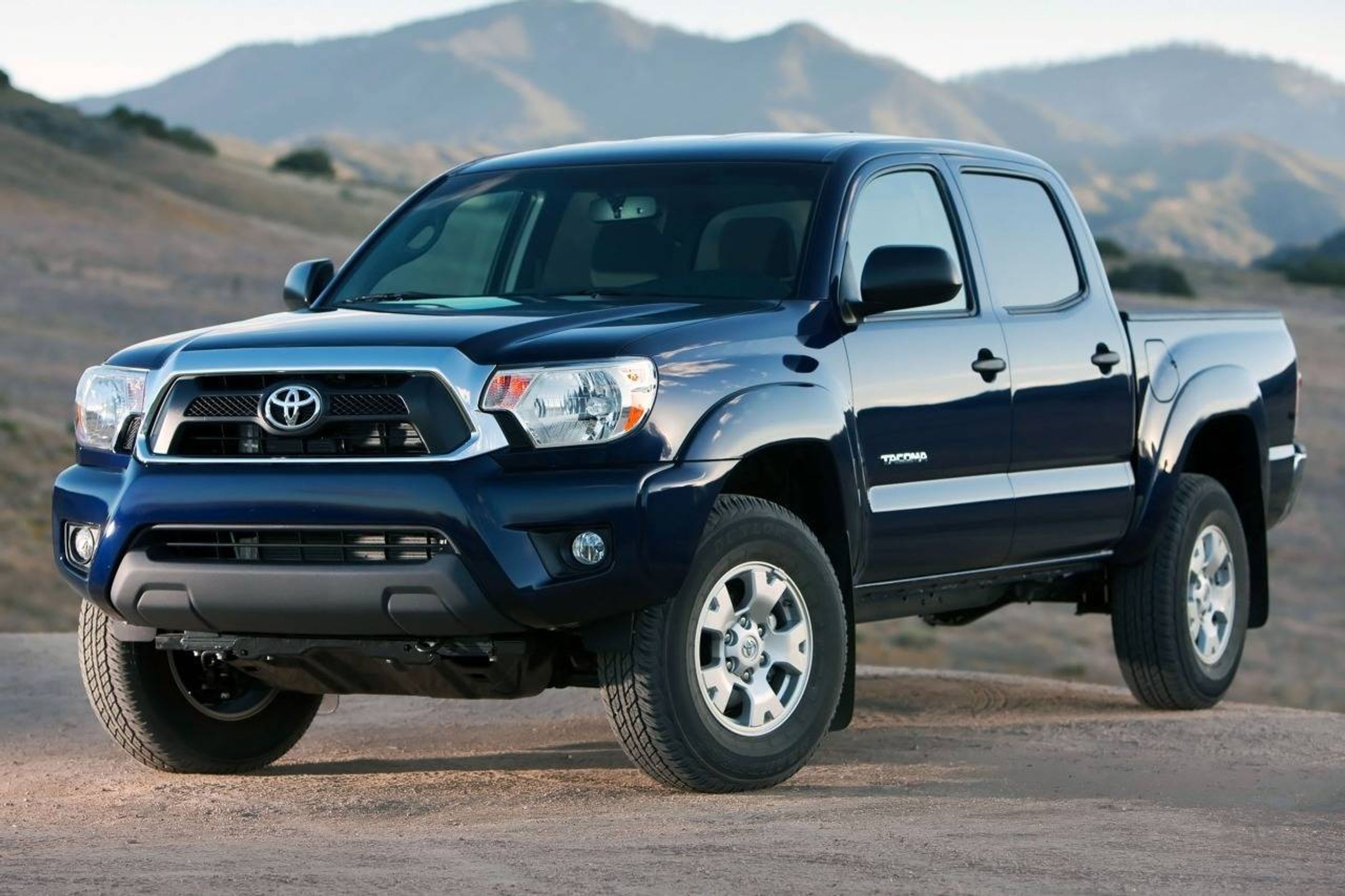 Toyota Tacoma - středně velké pickupy - Fotogalerie: Studie spolehlivosti J. D. Power (15/19)