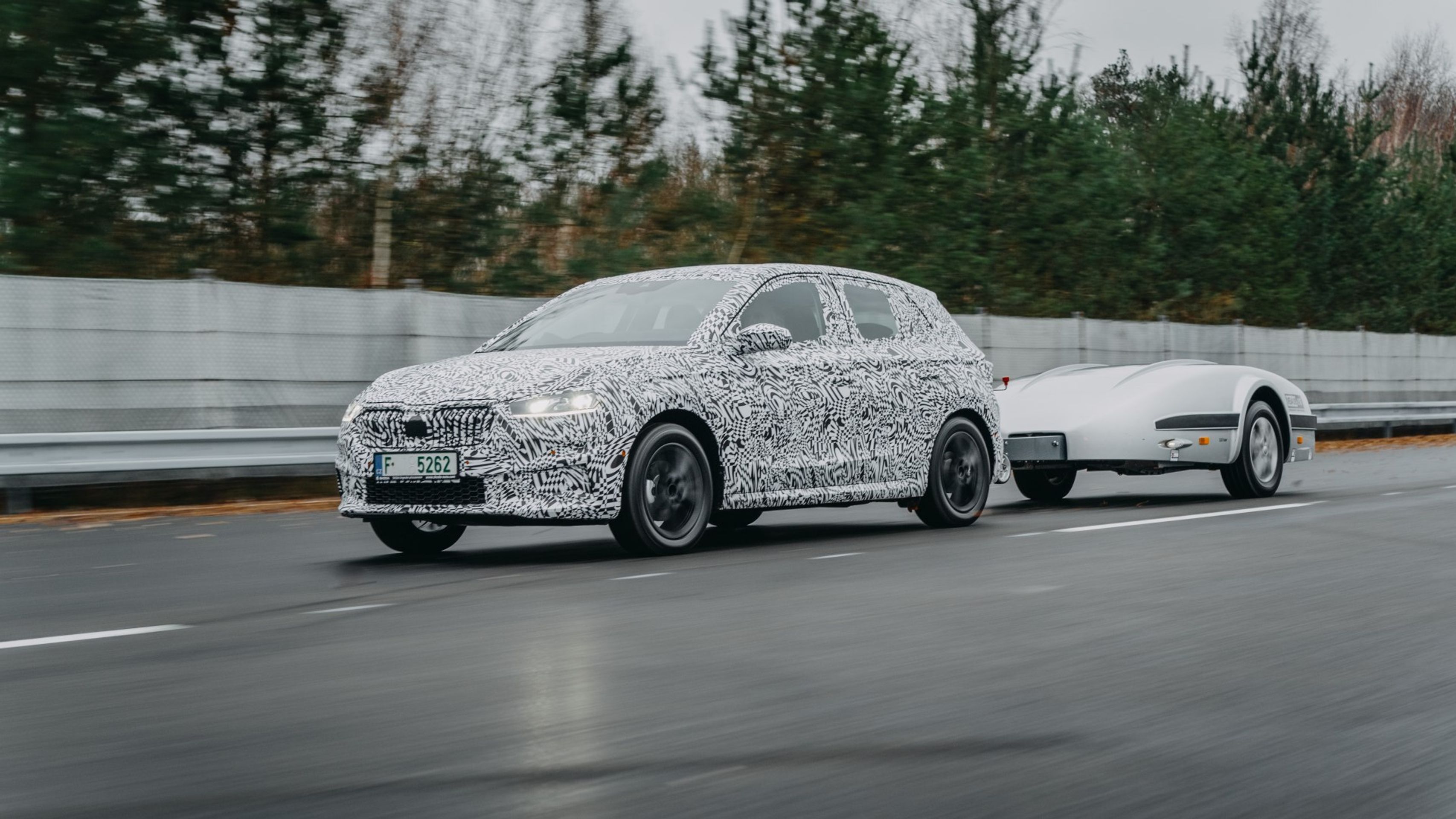 Škoda Fabia při zátěžových testech - 21 - Fotogalerie: Nová Fabia při náročných testech (1/10)