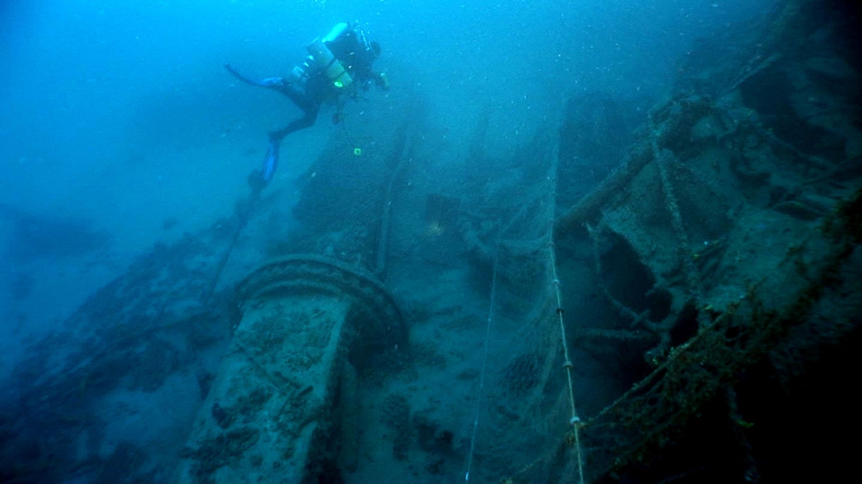 HMS Triumph (1) - HMS Triumph (4/4)