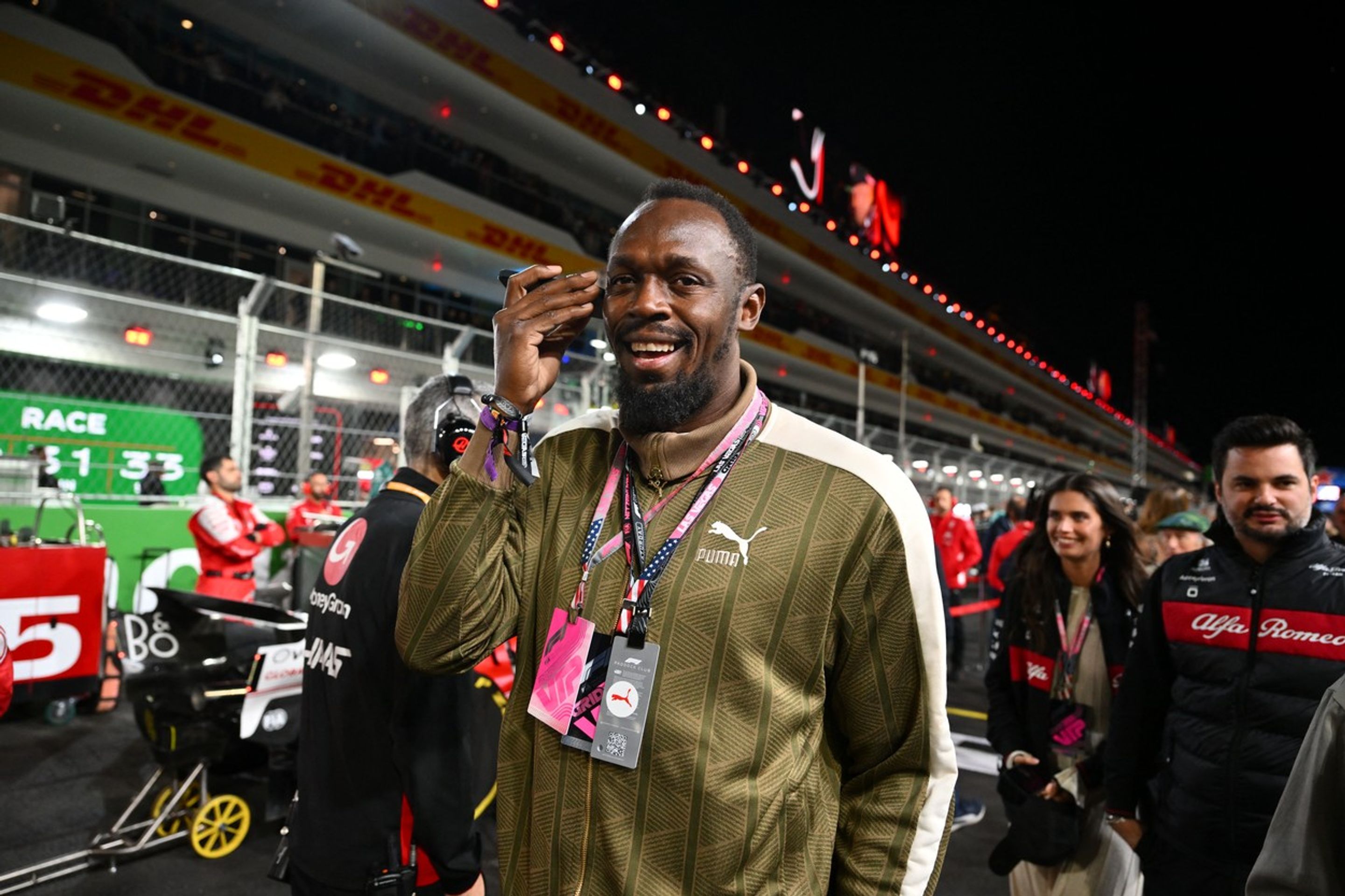 Legenda atletiky a osminásobný olympijský vítěz Usain Bolt - Hvězdy na závodě F1 v Las Vegas (5/12)