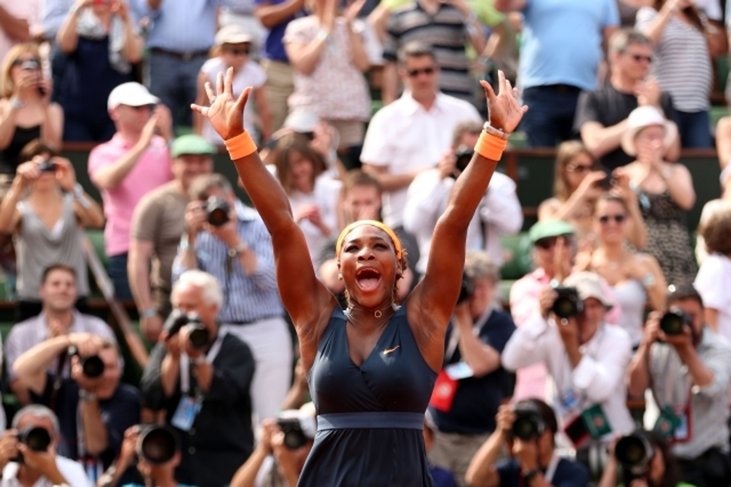Serena Williamsová slaví titul v Paříži - 6 - GALERIE: Serena Williamsová slaví titul v Paříži (1/9)