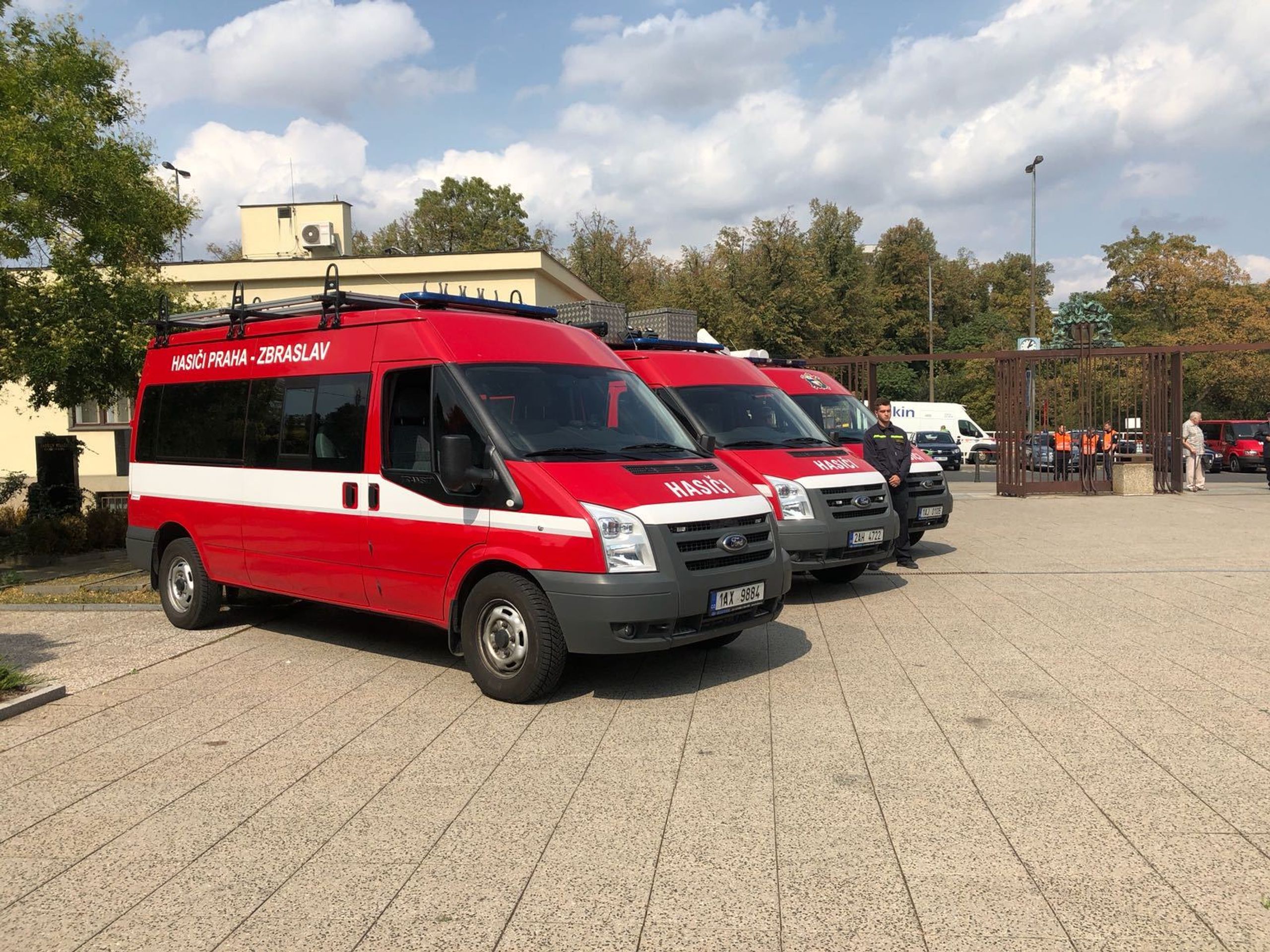 Rozloučení s šéfem dobrovolných hasičů Karlem Richterem - 6 - GALERIE: Rozloučení s šéfem dobrovolných hasičů Karlem Richterem (6/6)