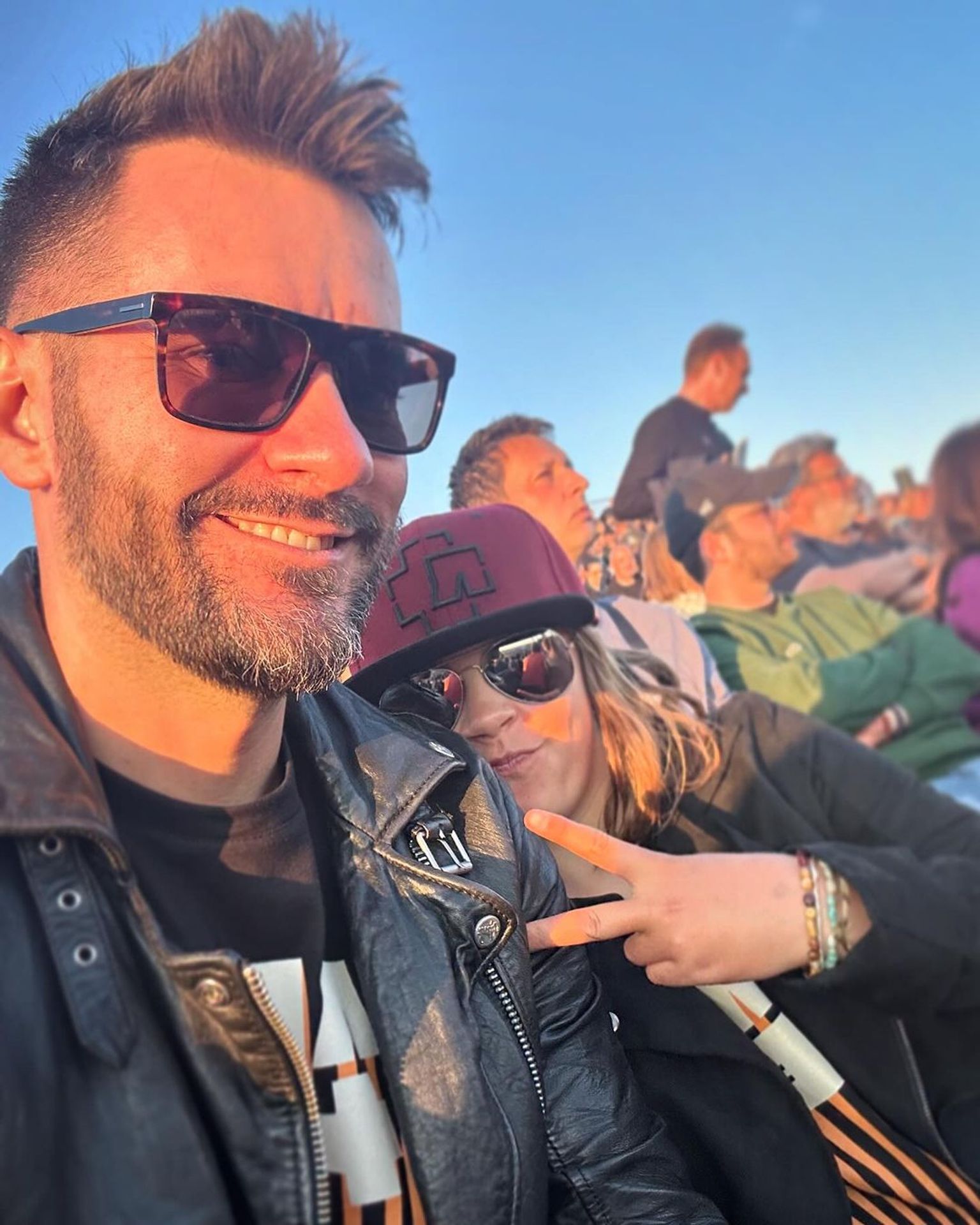 Marek Ztracený se synem na koncertě Rammstein - Marek Ztracený s rodinou (4/6)