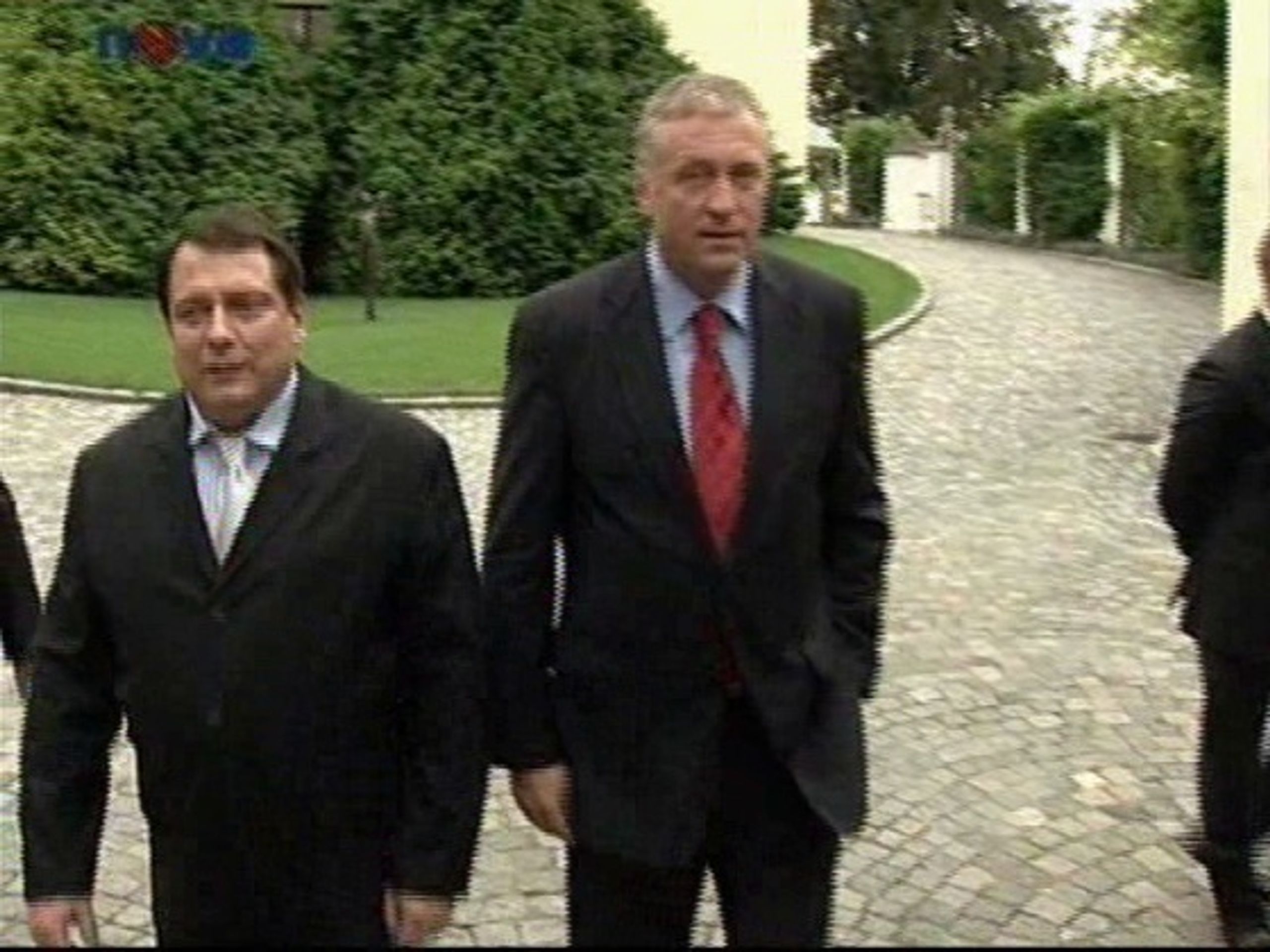 Jiří Paroubek a Mirek Topolánek - Lídři ODS, KDU-ČSL a ČSSD kuli vládní pikle (1/2)