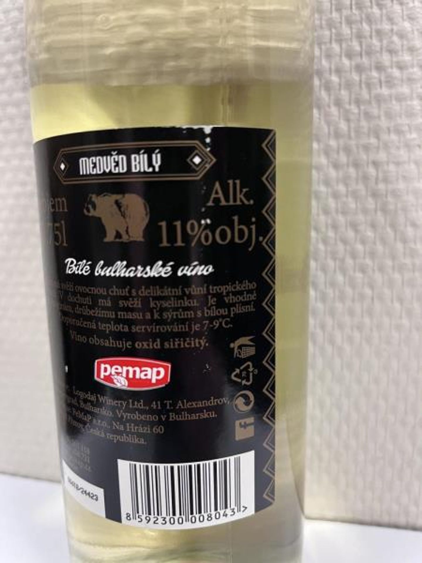 Pančované bílé víno Medvěd bílý (2) - Nevyhovující bílé víno (7/11)