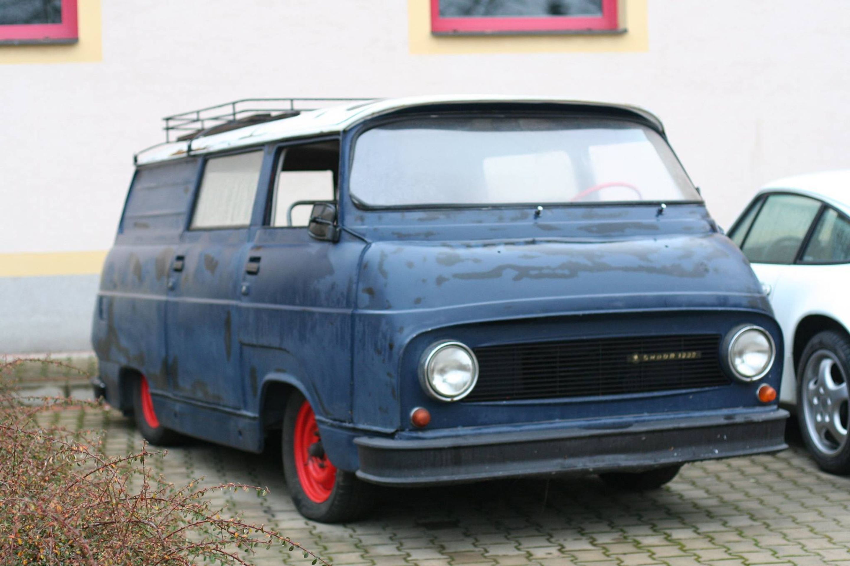 Kultovní Škoda 1203 - 64 - Fotogalerie: Kultovní “dvanda“ slaví. Podívejte se na originální úpravy (20/39)