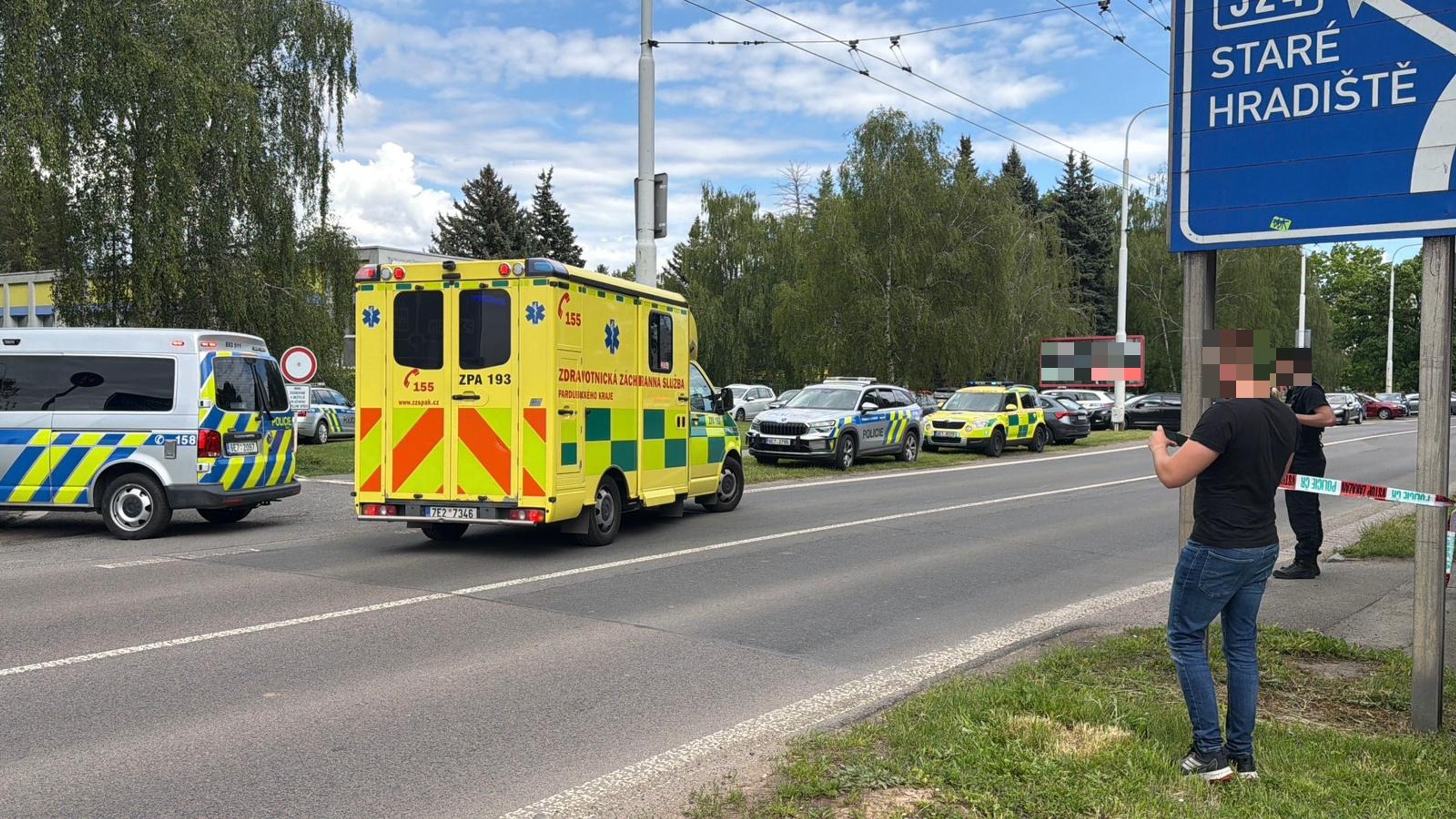 Policejní zásah na ulici Poděbradská v Pardubicích - Policejní zásah na ulici Poděbradská v Pardubicích (10/13)